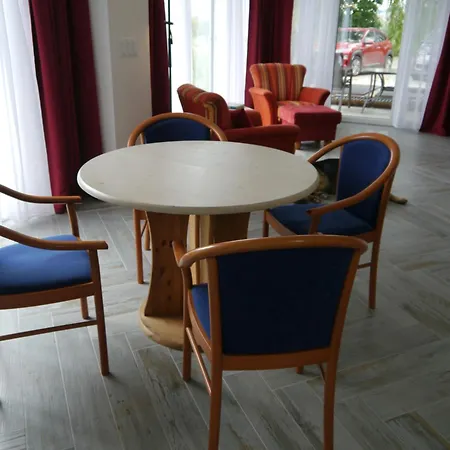 Schrauts Unwesen * بيبرا