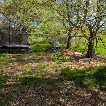 Schrauts Unwesen شقة *